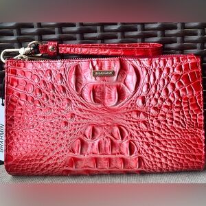 NWT Brahmin Daisy EMBRACE Ombre Melbourne Clutch/Wristlet